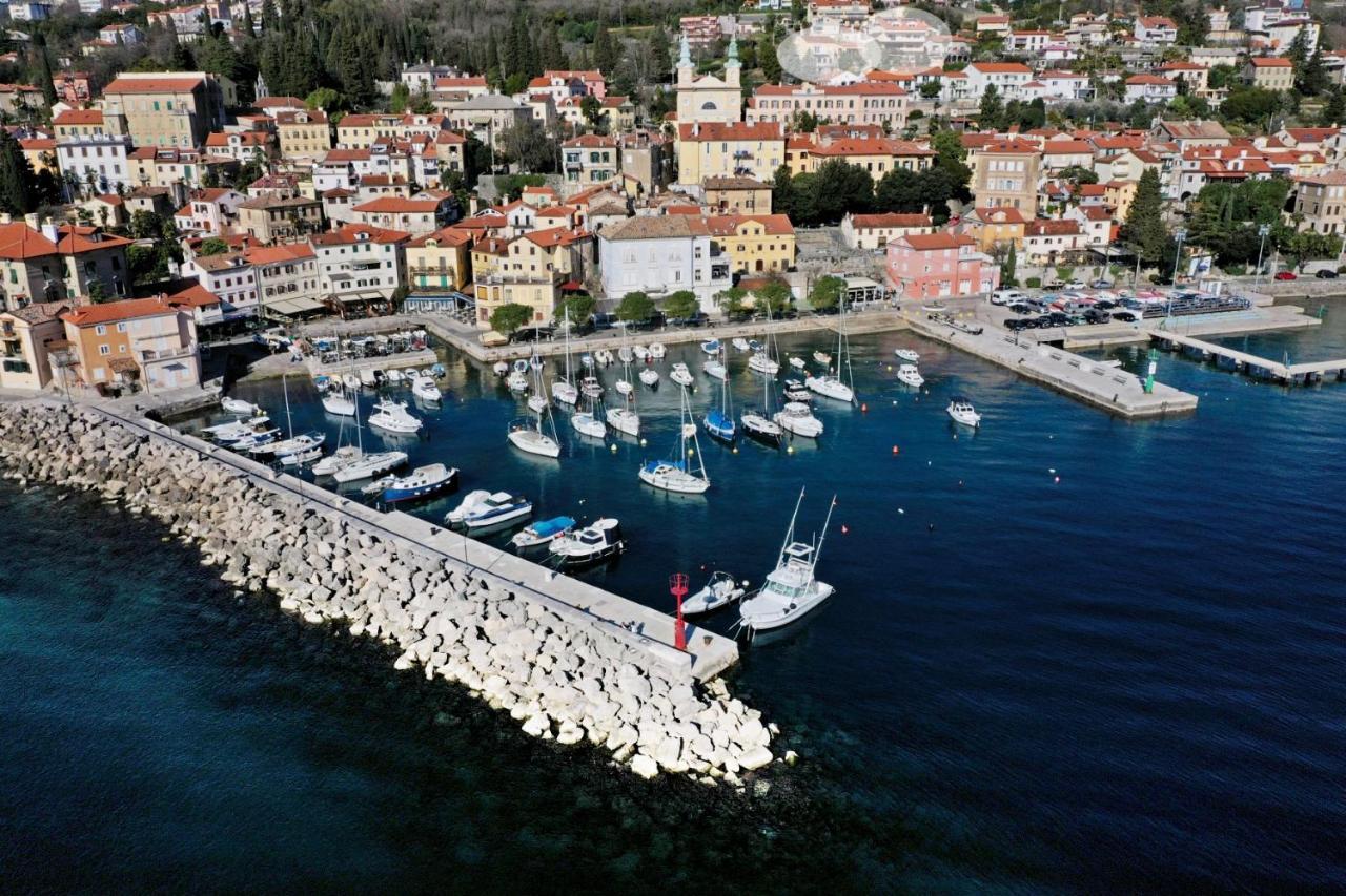 Apartments Komel II Opatija Eksteriør billede