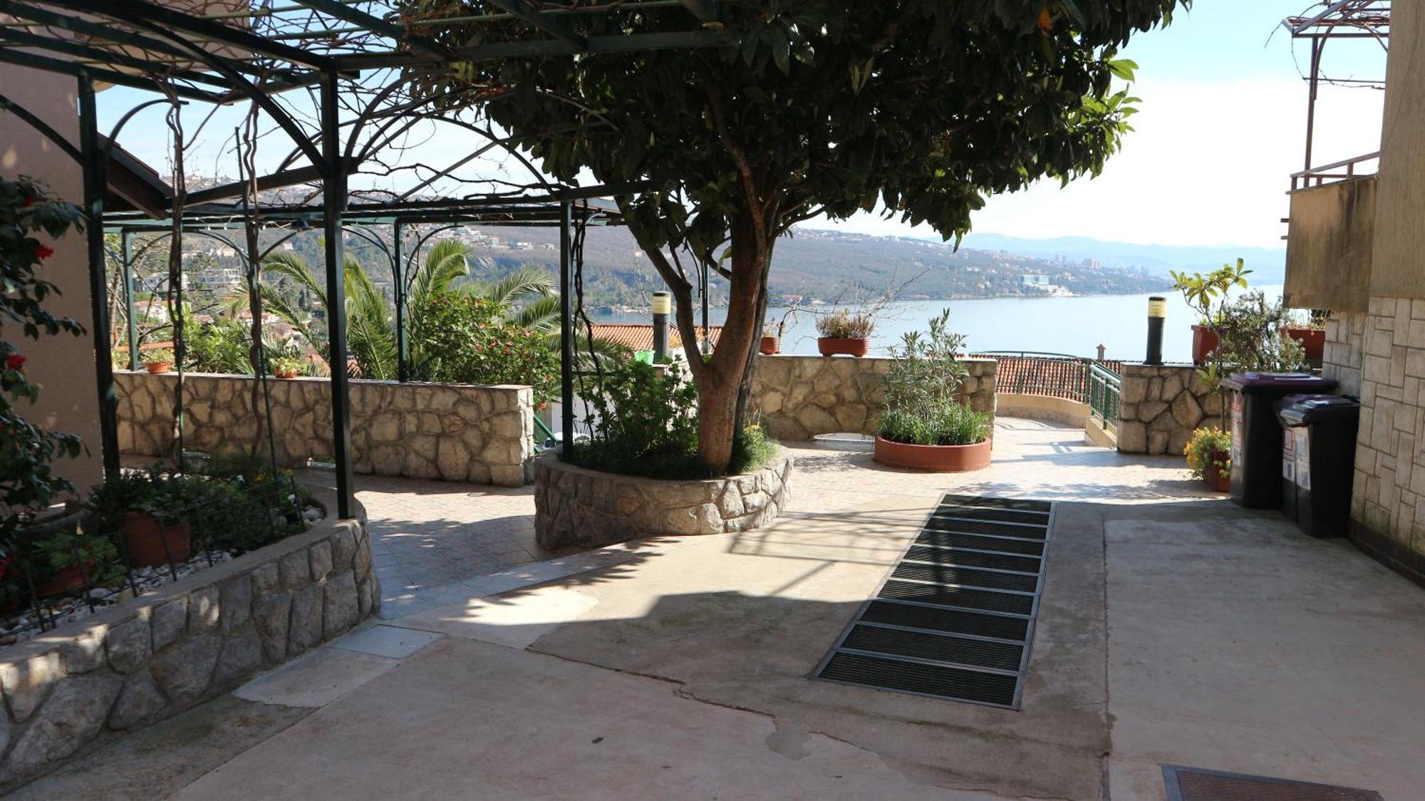 Apartments Komel II Opatija Eksteriør billede